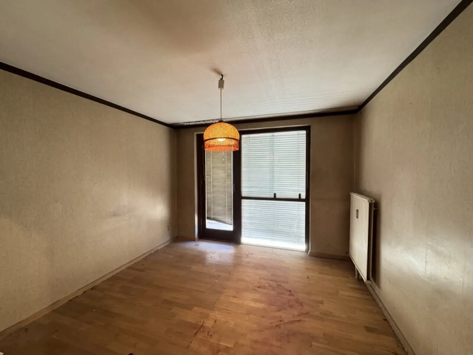 Charmante 3-Zimmer-Wohnung in 1140 Wien – Ihre Sanierungschance mit Loggia!