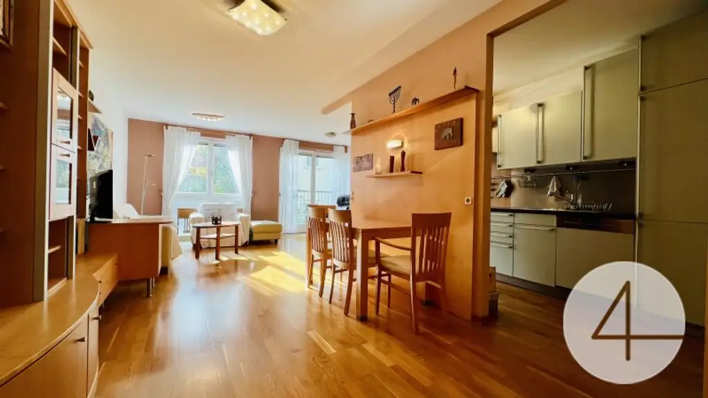 Nähe U3 & U6 - Urban wohnen in ruhiger Lage - sonniger Wohnbereich - Top Infrastruktur