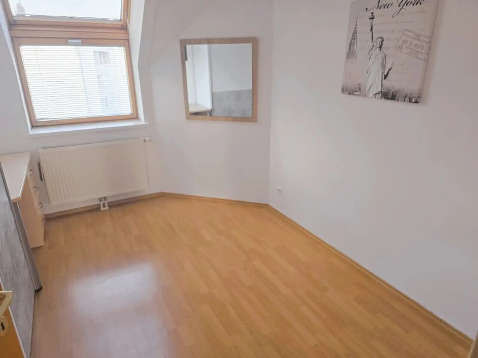 + Traumhafte Fernblickdachterrassenwohnung 80m² +  Dachterrasse 5,62 m² + Klimaanlage, moderne Dan-Küche + 4 lichtdurchflutete Zimmer +  €199.000,-  + Tiefgaragenplatz +