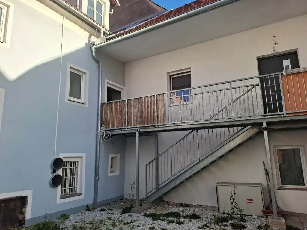 Renovierungsbedürftige 3-Zimmer-Altbau-Wohnung im Zentrum von Trofaiach nahe Leoben !
