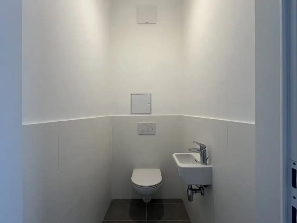 Wunderschöne 4 Zimmer Dachterrassenwohnung mit Garagenplatz in Top Lage