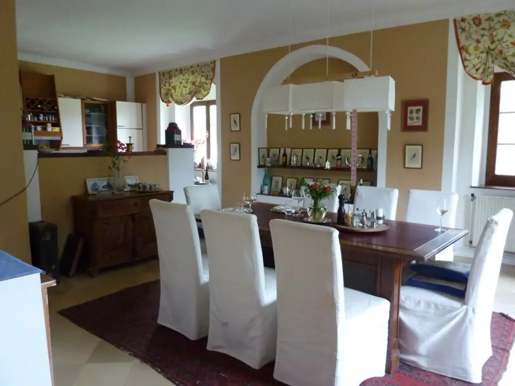 Herrschaftlicher Dreikanthof im Weinviertel