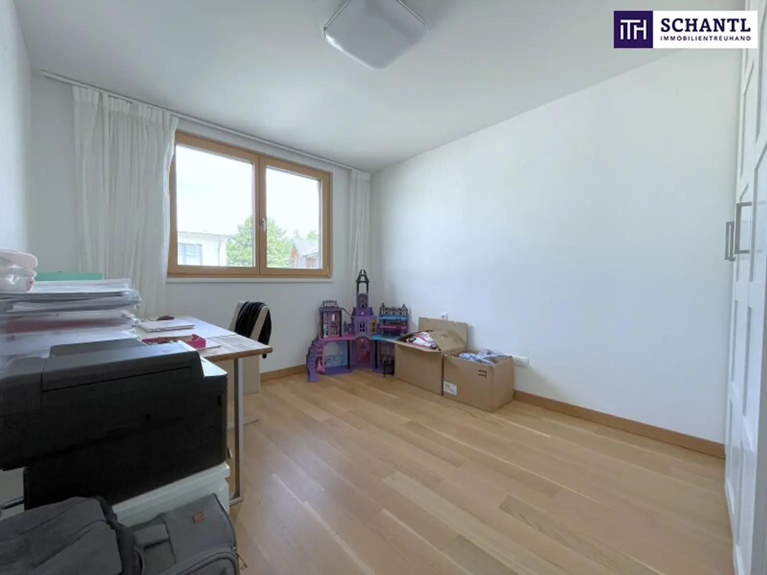 Familienfreundliches Wohnen mit Stil: Sonniges Haus mit Keller, großem Garten, Carport und exklusiver Ausstattung im begehrten Perchtoldsdorf!