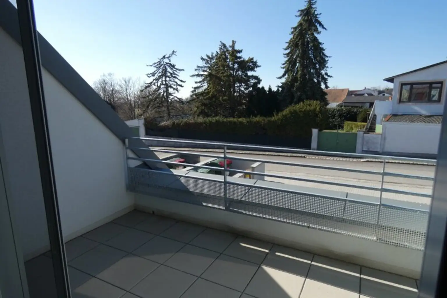 ERSTBEZUG MIT SÜDTERRASSE MIETE INKL. BETRIEBSKOSTEN