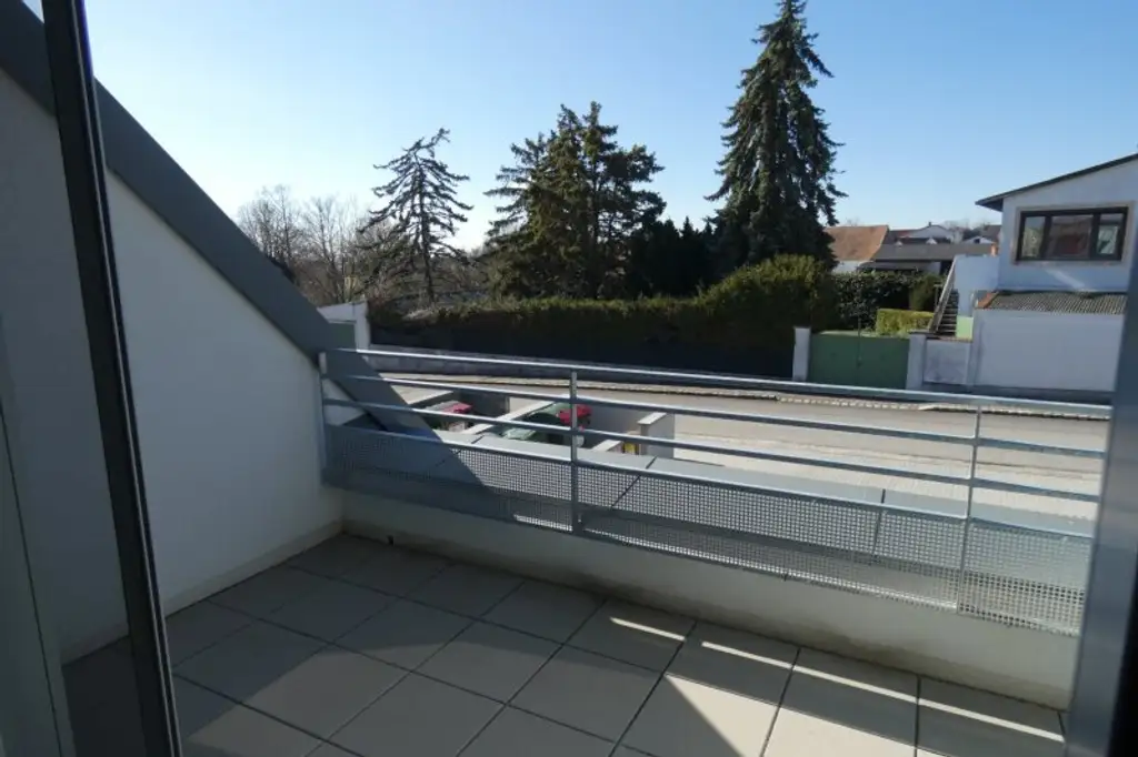 ERSTBEZUG MIT SÜDTERRASSE MIETE INKL. BETRIEBSKOSTEN