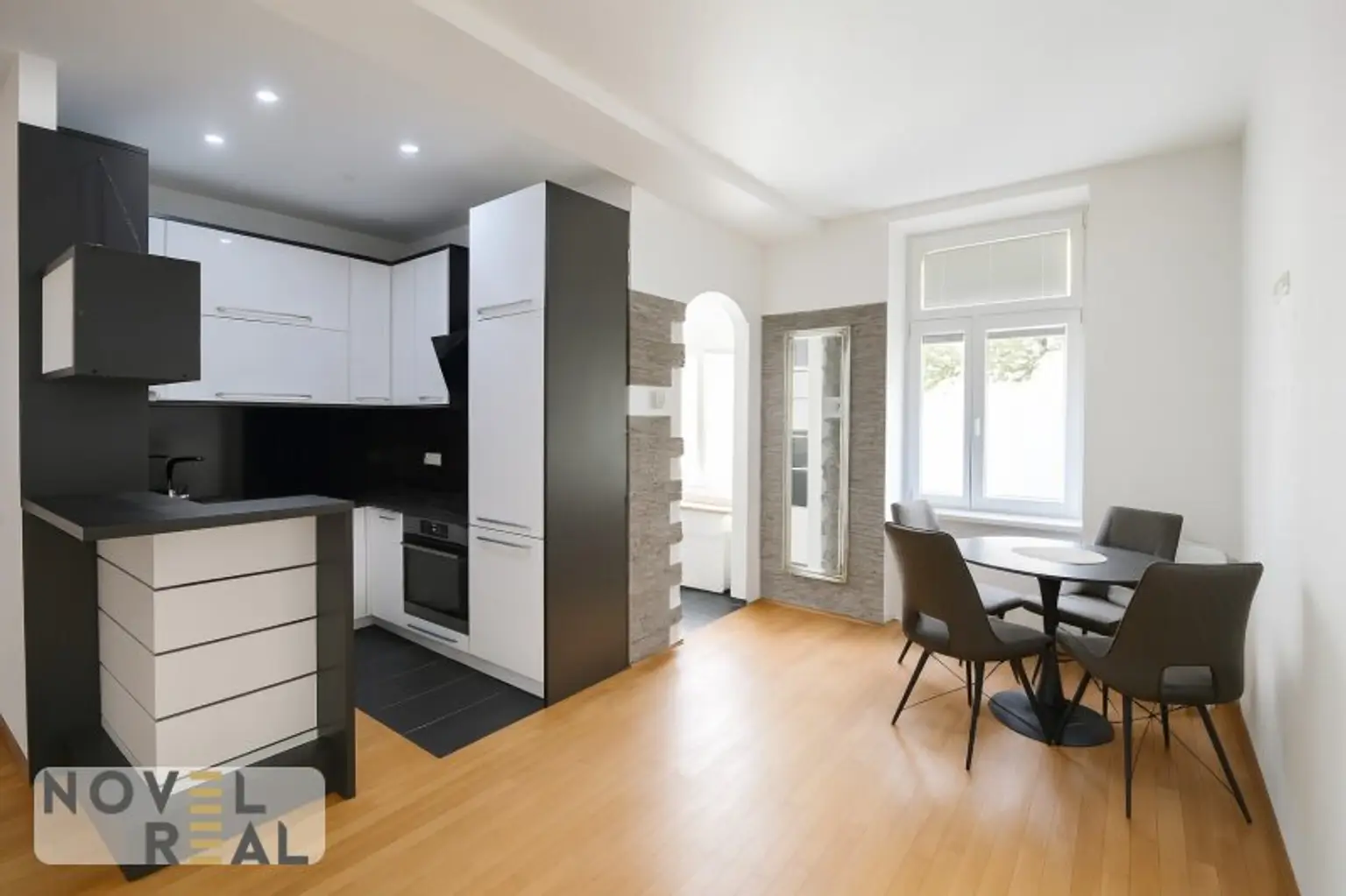 ALTBAU-WOHNUNG MIT AUSSGEWÖHNLICHER FLEXIBILITÄT UND RAUMNUTZUNG IM "SUPERGRÄTZL FAVORITEN"