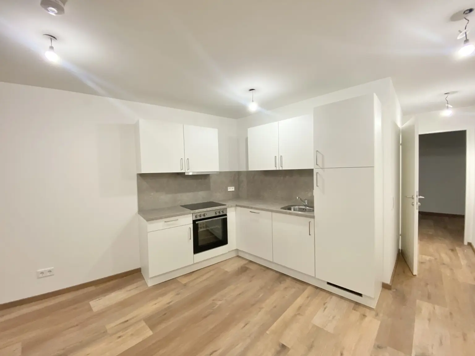 ERSTBEZUG 2 Zimmer Wohnung mit Terrasse und Garten - Ordination