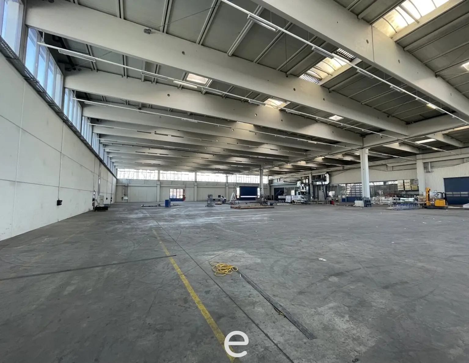 1.100 m² moderne Betriebsliegenschaft in Hohenzell bei Ried im Innskreis