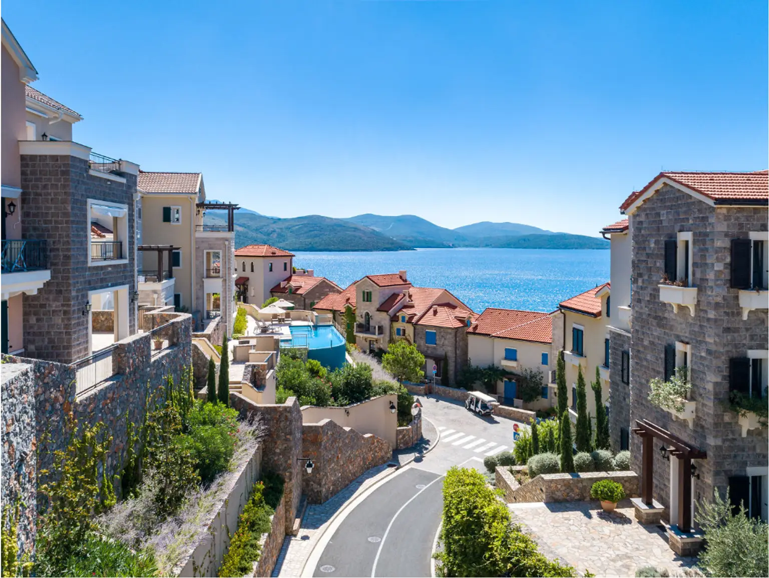 Marina Village 
Apartments 
Unit No. J311