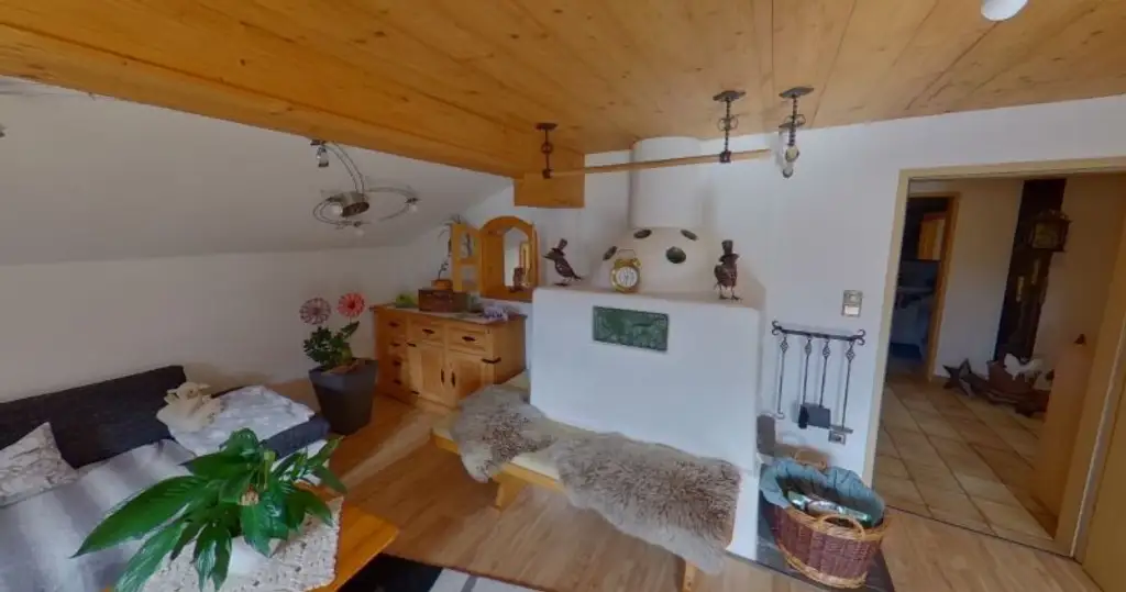 Traumhafte 3-Zimmer-Wohnung mit Balkon und Bergblick in Fügen!