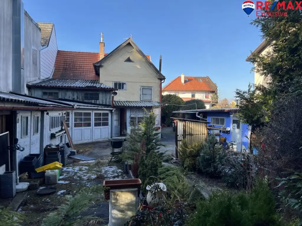 Traumhaftes Baugrundstück mit Altbestand in Wiener Neustadt!