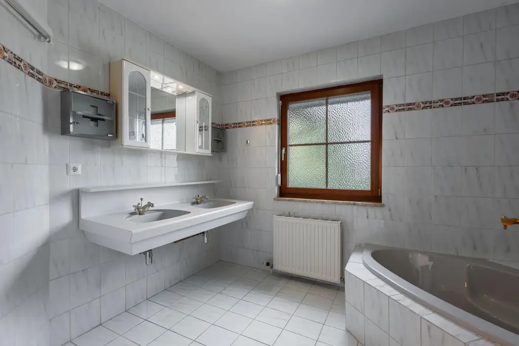 Attraktives Zuhause in Seenähe, durchdacht, hell, wertbeständig