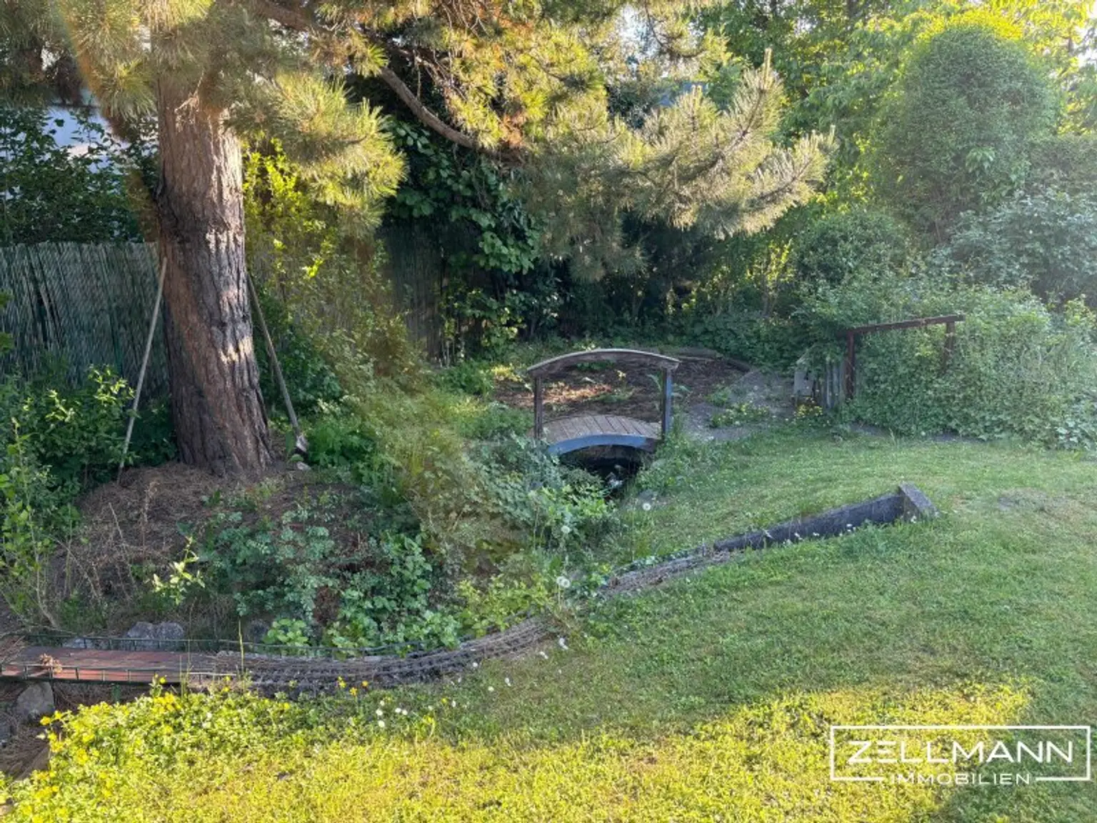 Ihr neues Zuhause in Perchtoldsdorf – Einfamilienhaus mit Gartenidylle & Pool | ZELLMANN IMMOBILIEN