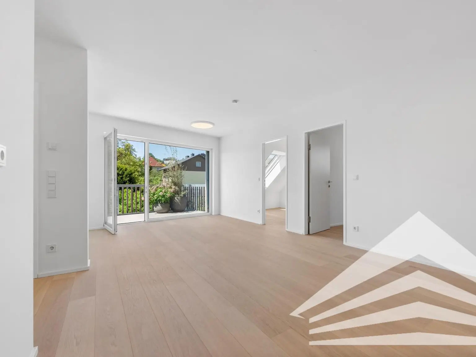 Kompaktes 3 Zimmer Neubau-Penthouse im Platanenhof