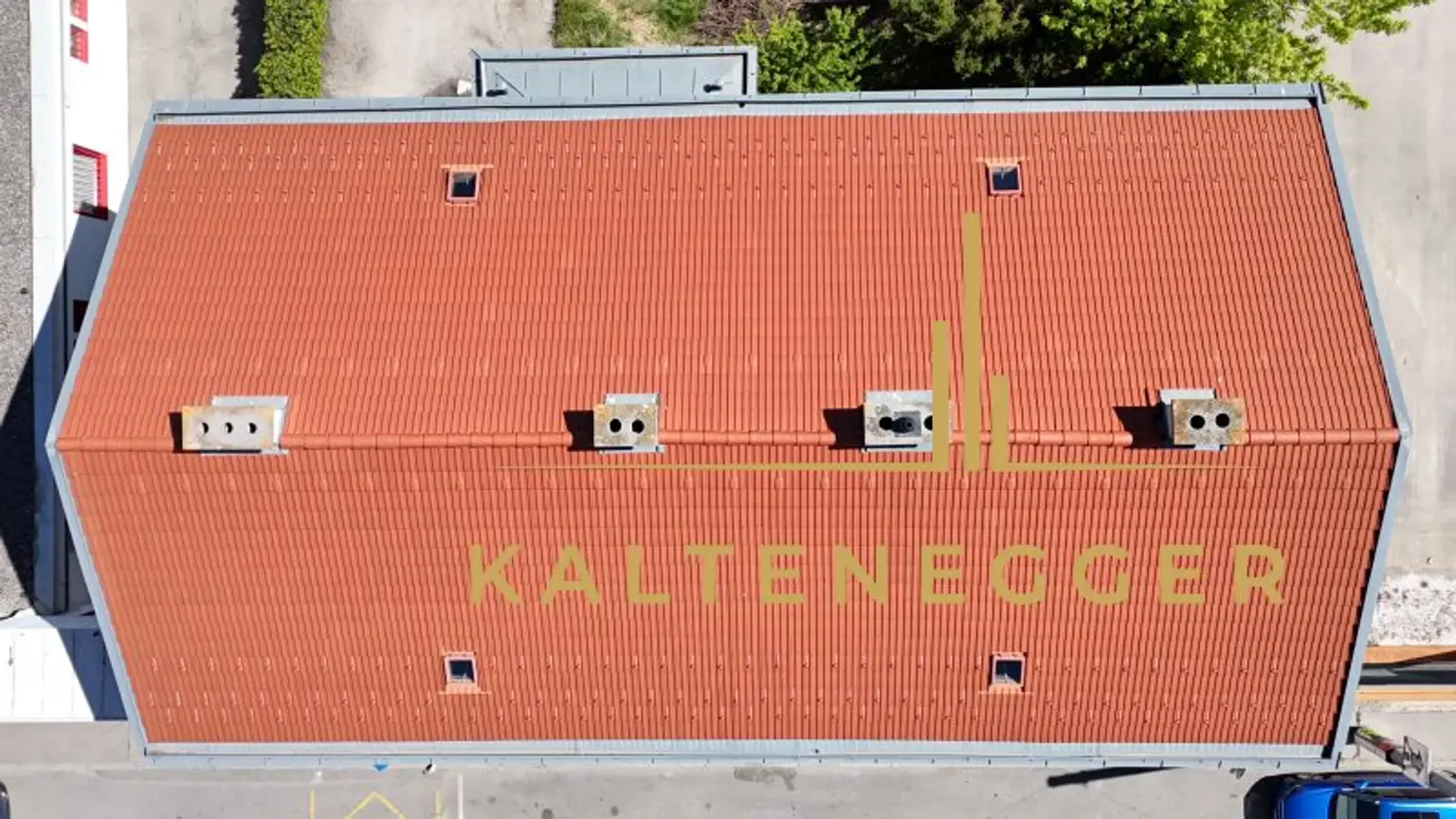 Zinshaus mit signifikantem Entwicklungspotenzial und bestandsfreien Flächen