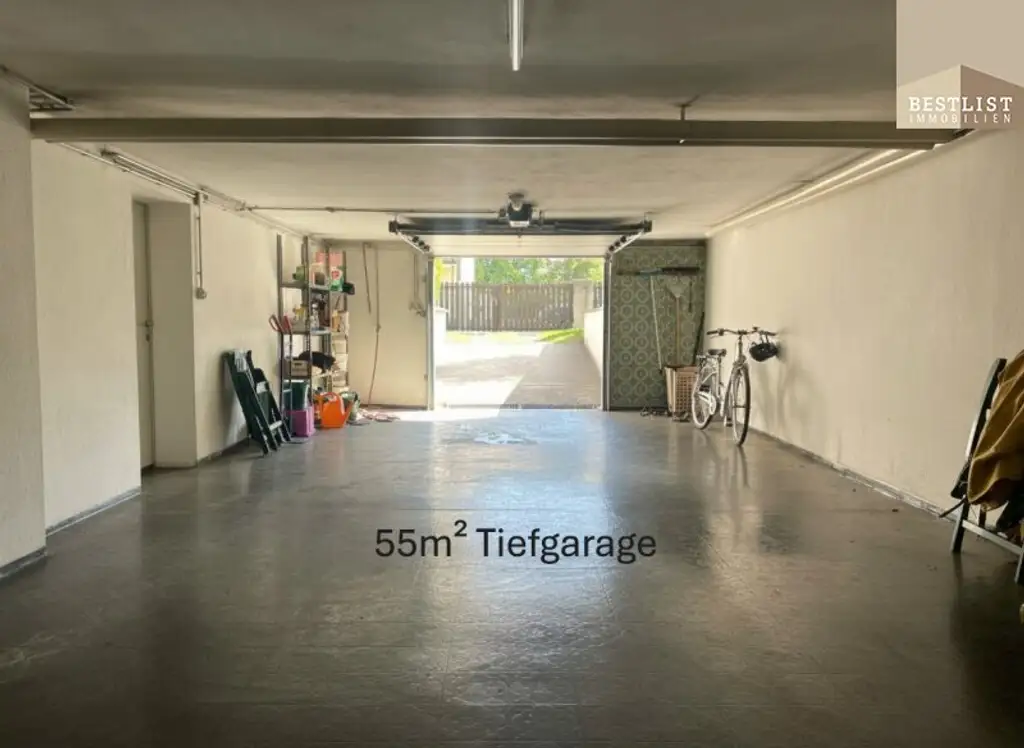 7 Zimmer Haus in Gainfarn - innen mit Renovierungsbedarf