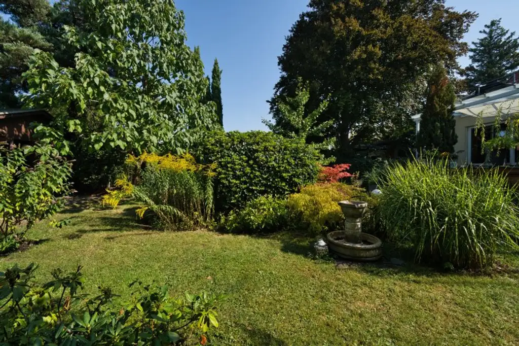 Vision trifft Investition - Einfamilienhaus mit Wohnrecht und 600m² Gartenparadies!