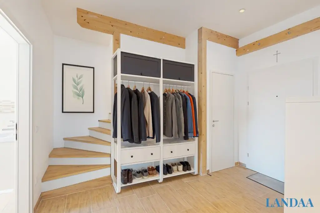 Ihre neue Traumwohnung mit großzügiger Dachterrasse plus 2 Autoplätze