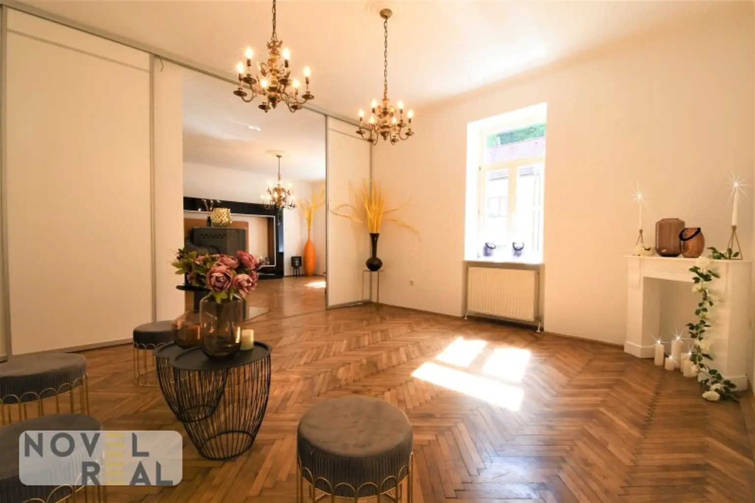 Sanierter Jugendstilaltbau mit Nebengebäude auf großem Grundstück mit Swimmingpool im Bezirk BADEN