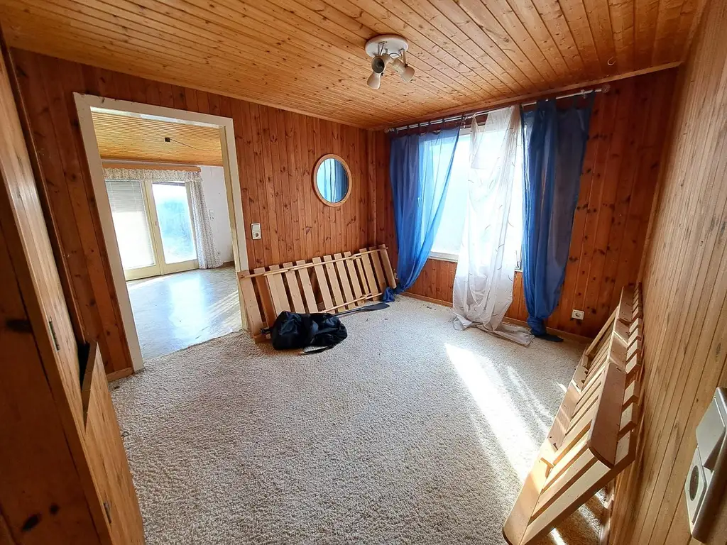 UFERPARZELLE AM NEUFELDER SEE - kleines Haus mit eigenem Seezugang & Steg auf Pachtgrund zu verkaufen