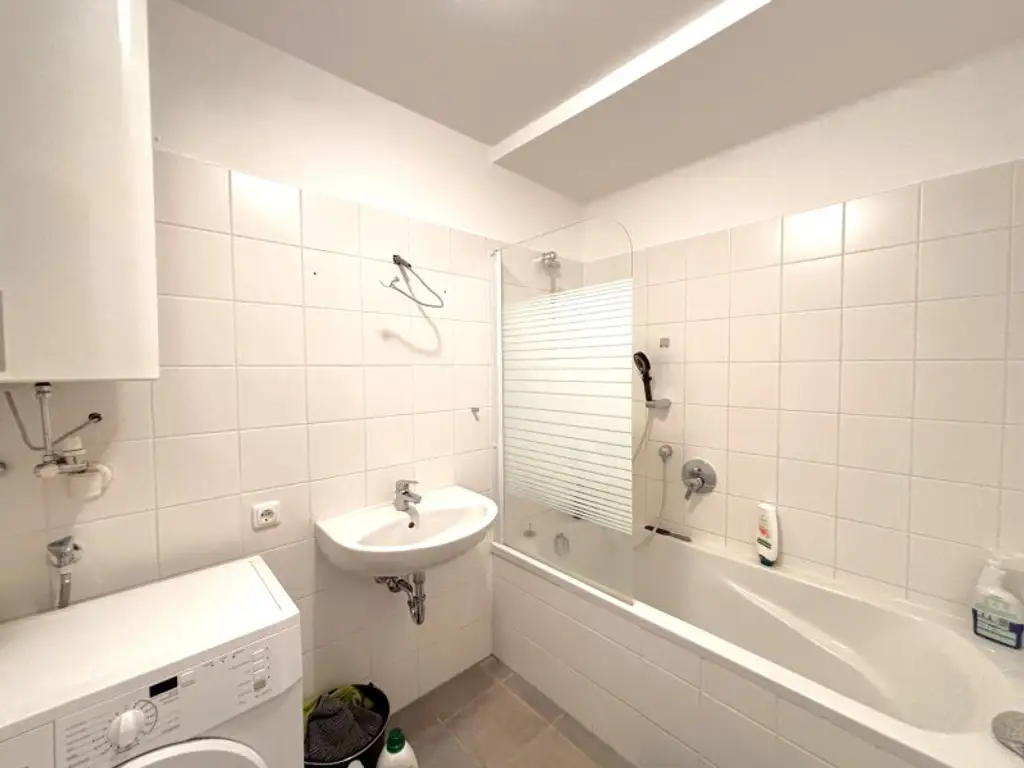 Exklusive Innenstadtwohnung mit Dachterrasse & Klimaanlage – Blick auf den Pöstlingberg