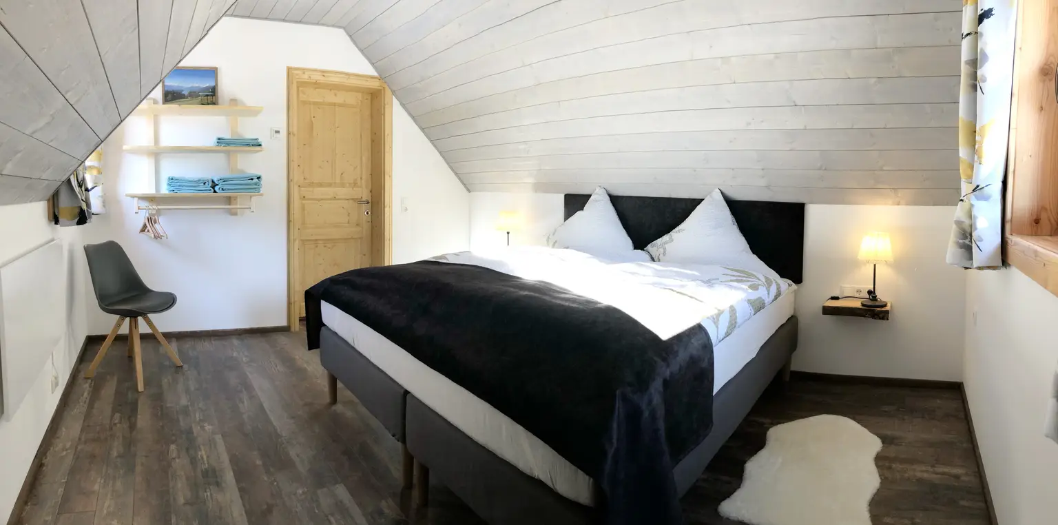 CHALET FÜR 7 – 8 PERSONEN IN KÄRNTEN MIT UNVERBUNDENER AUSSICHT In der Nähe der Ski- und Wandergebiete Bad Kleinkirchheim & Turracher Höhe!