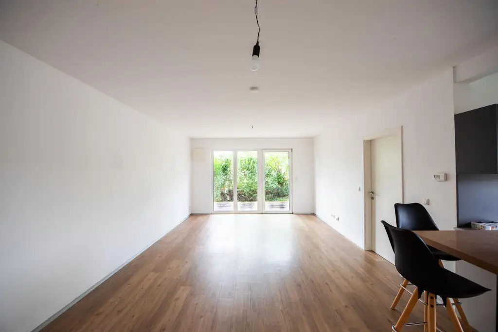 Erdgeschosswohnung mit kleinem Garten