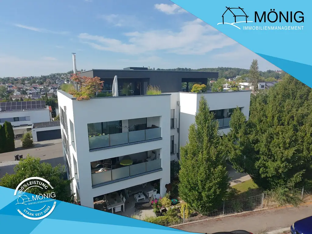Gepflegte 2,5-Zimmer-Wohnung im 1.OG mit großem Balkon, 1 Garagenstellplatz am Tannenberg, Böblingen