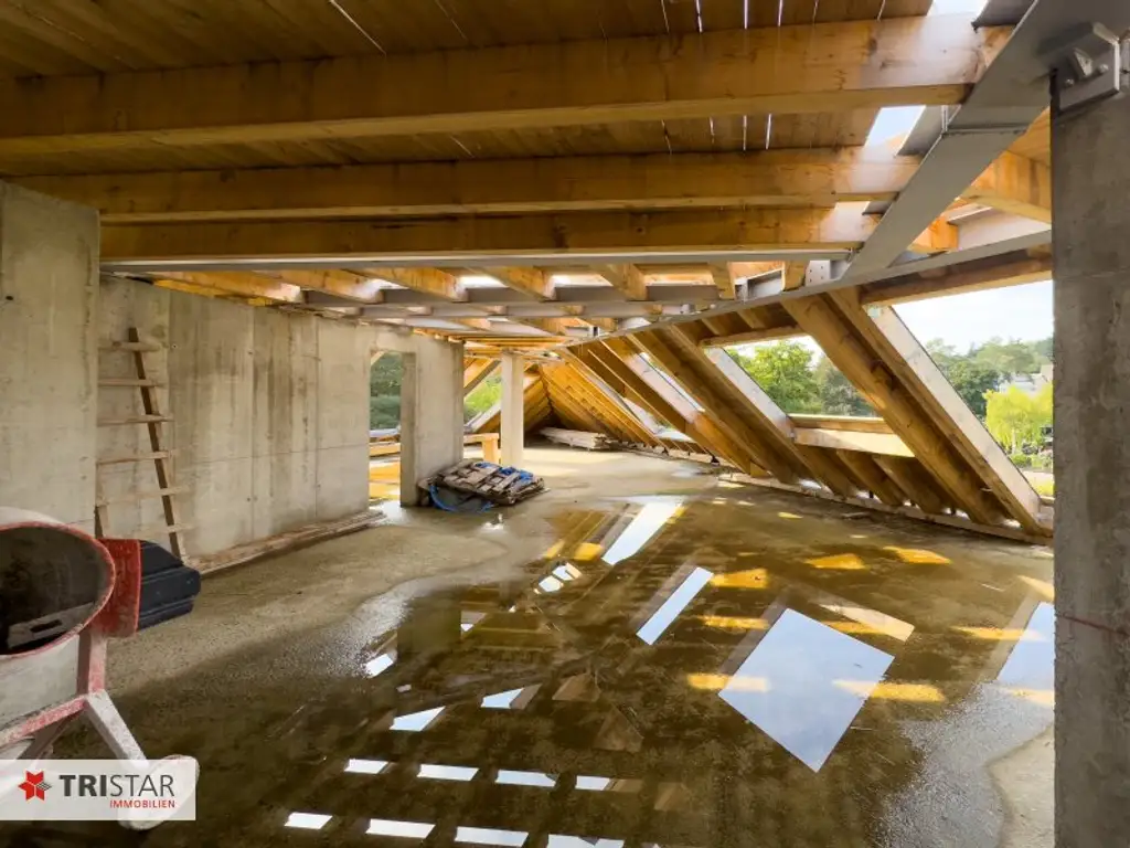Investment am Wolfersberg · Architektur & Natur vereint! 18 Einheiten, 26 Garagenplätze, Dachgärten mit Pool – Waldpanorama !