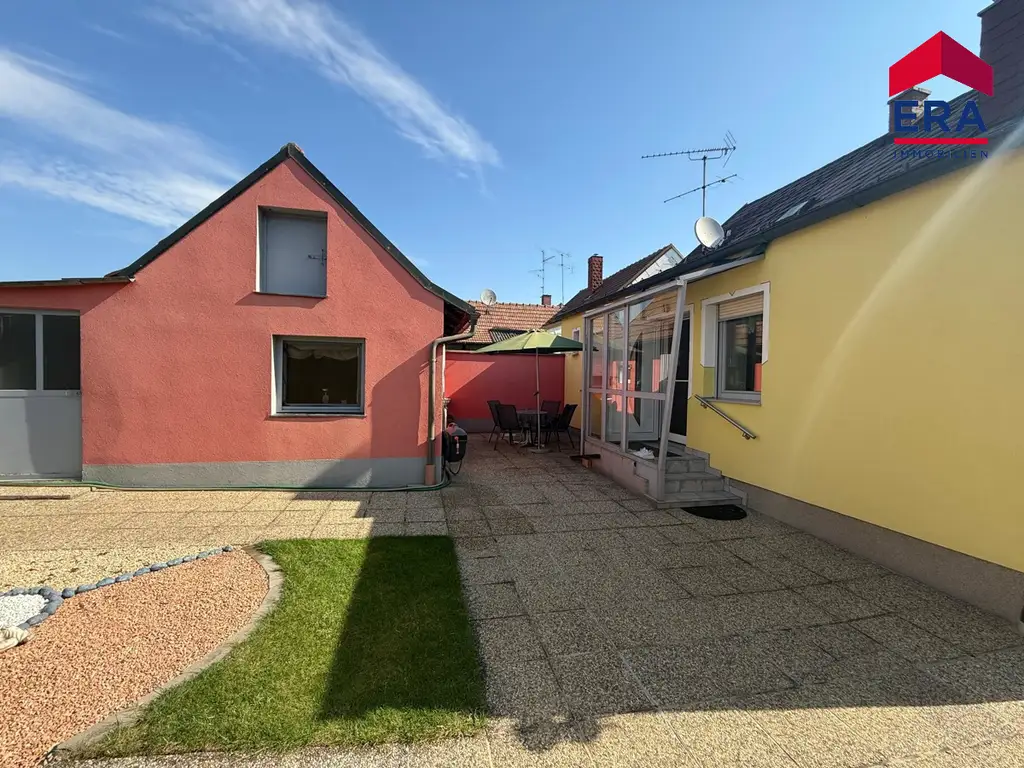 Gepflegtes Einfamilienhaus mit Nebengebäuden in 2273 Hohenau an der March - ruhige Siedlungslage!