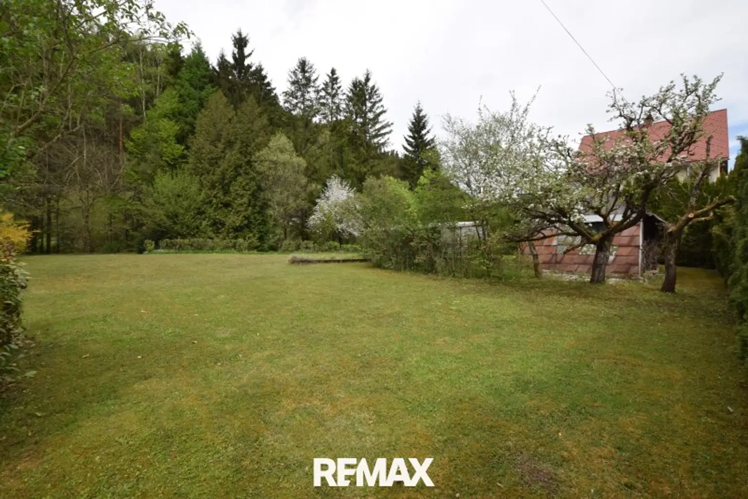 ca. 1.204 m² Grund