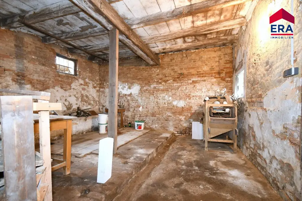 Sanierter Bauernhof mit zwei Wohnungen und großem Grundstück –ideal für Pferdeliebhaber und Familien