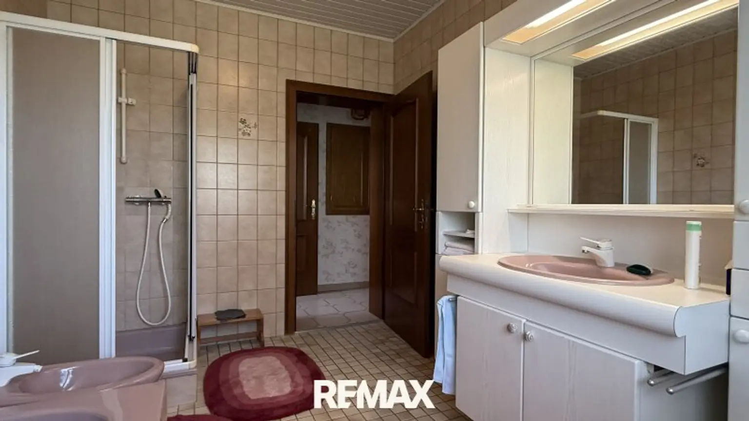 Badezimmer EG