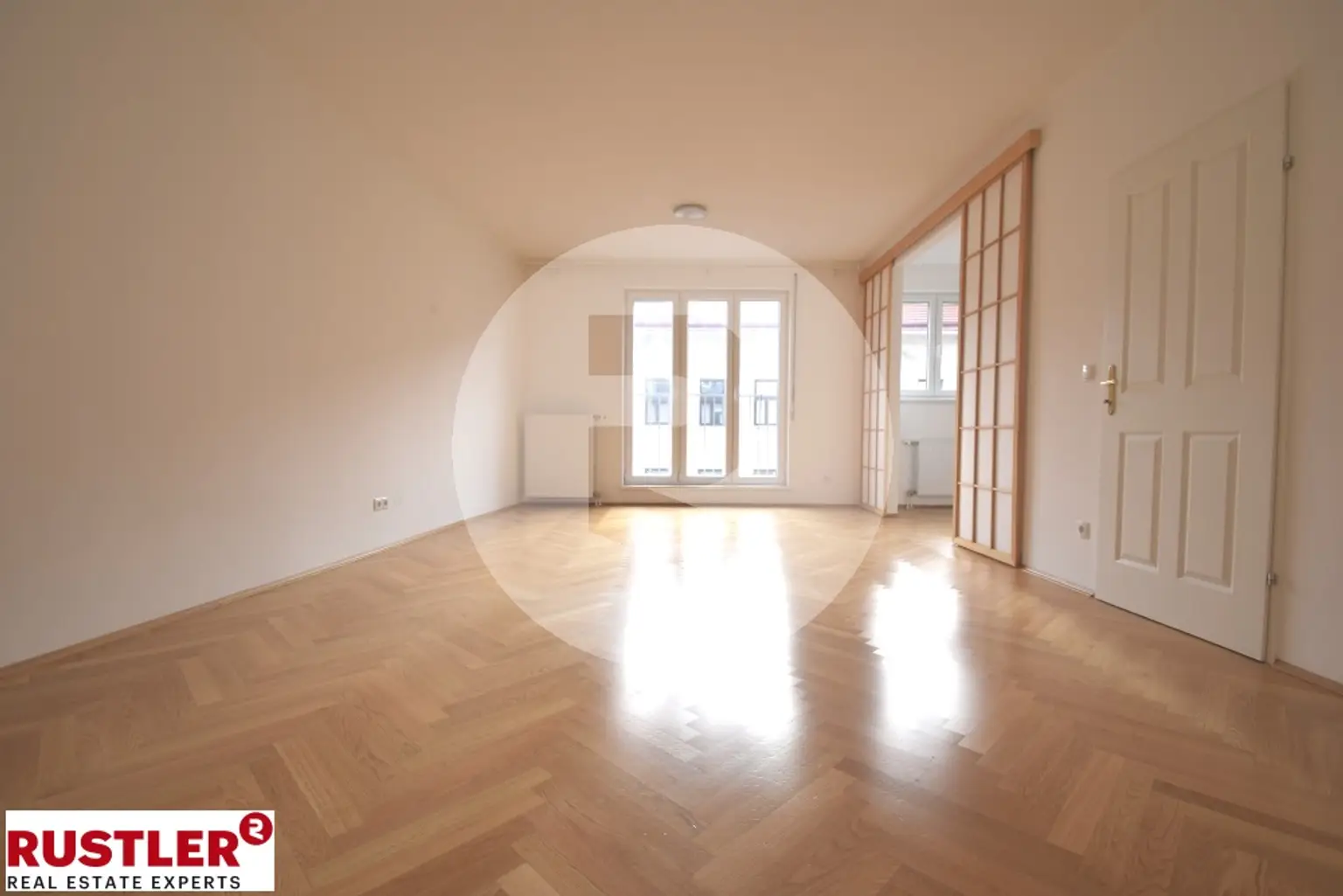 Traumwohnung nähe Naschmarkt / Ruhelage / Saniert