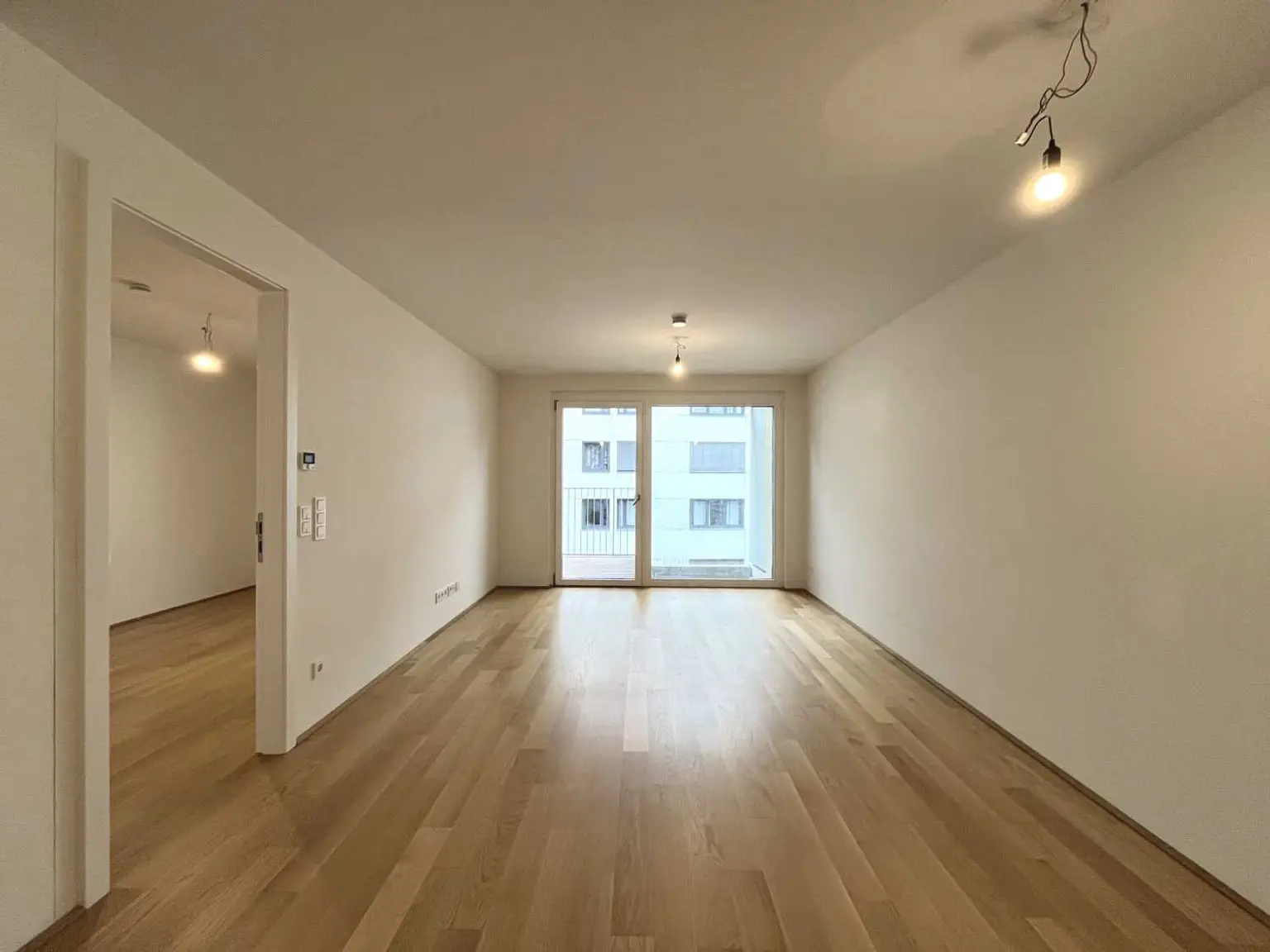 3., Wunderschöne 2-Zimmer-Wohnung im gefragten Botschaftsviertel!