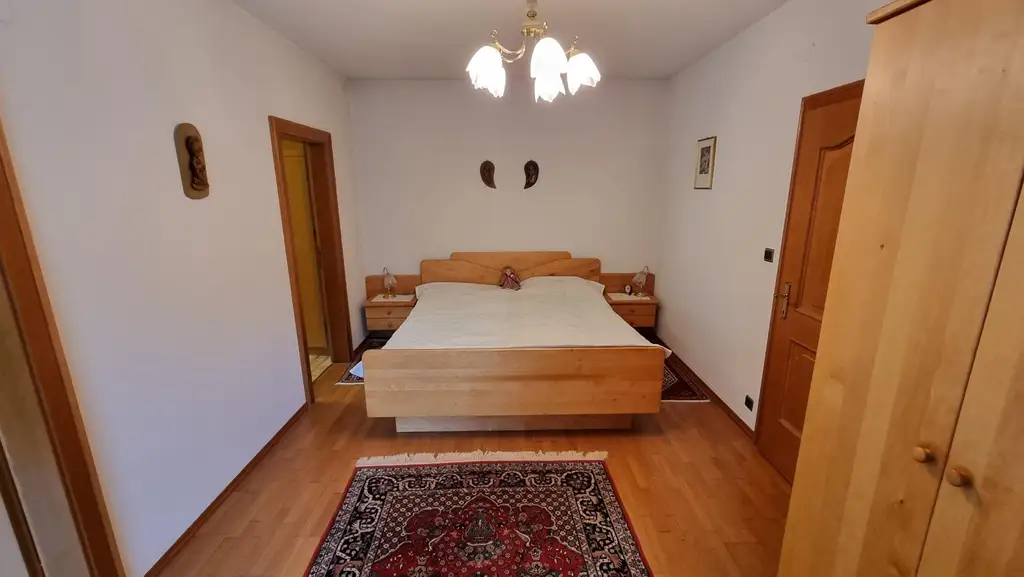 Gepflegter Bungalow mit großem Grundstück in Linsberg