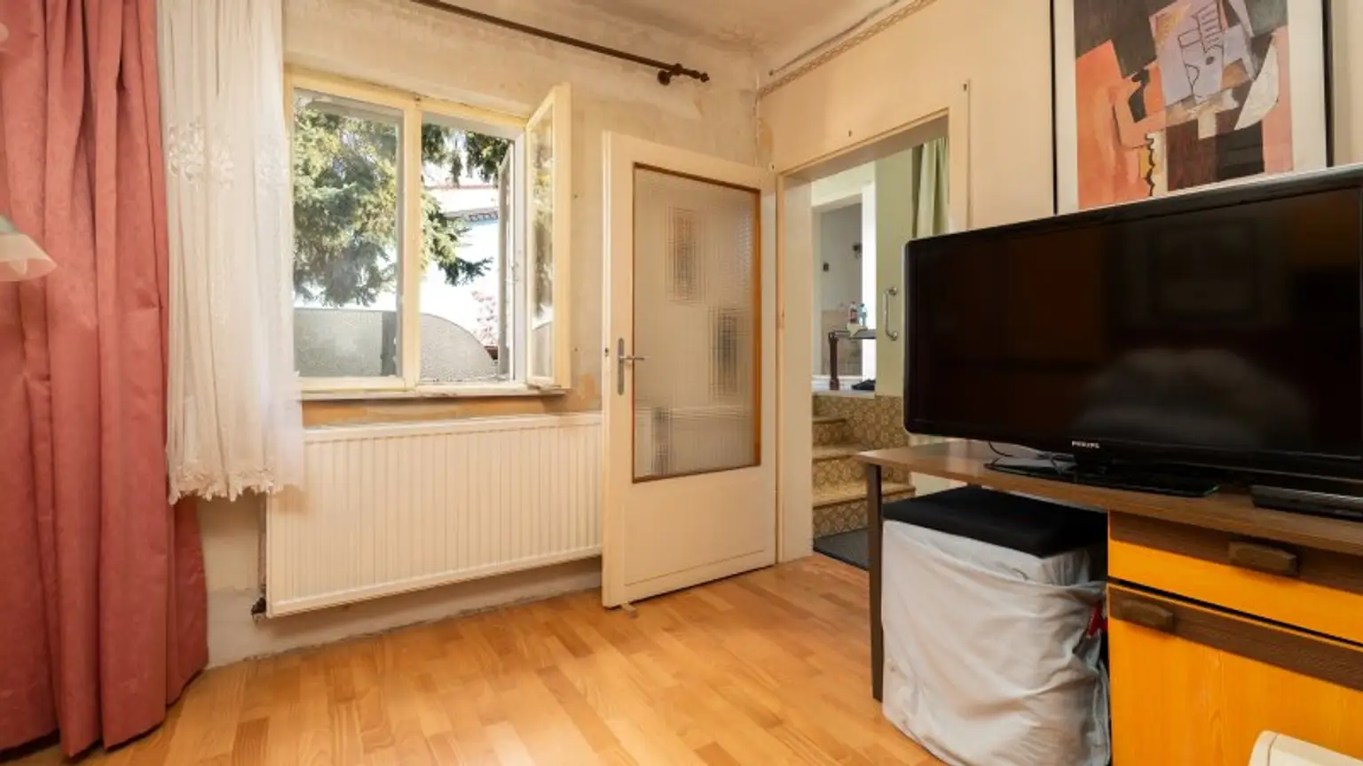 Sanierungsbedürftiges Haus in Untersiebenbrunn! Rohdachboden mit Ausbaupotential!