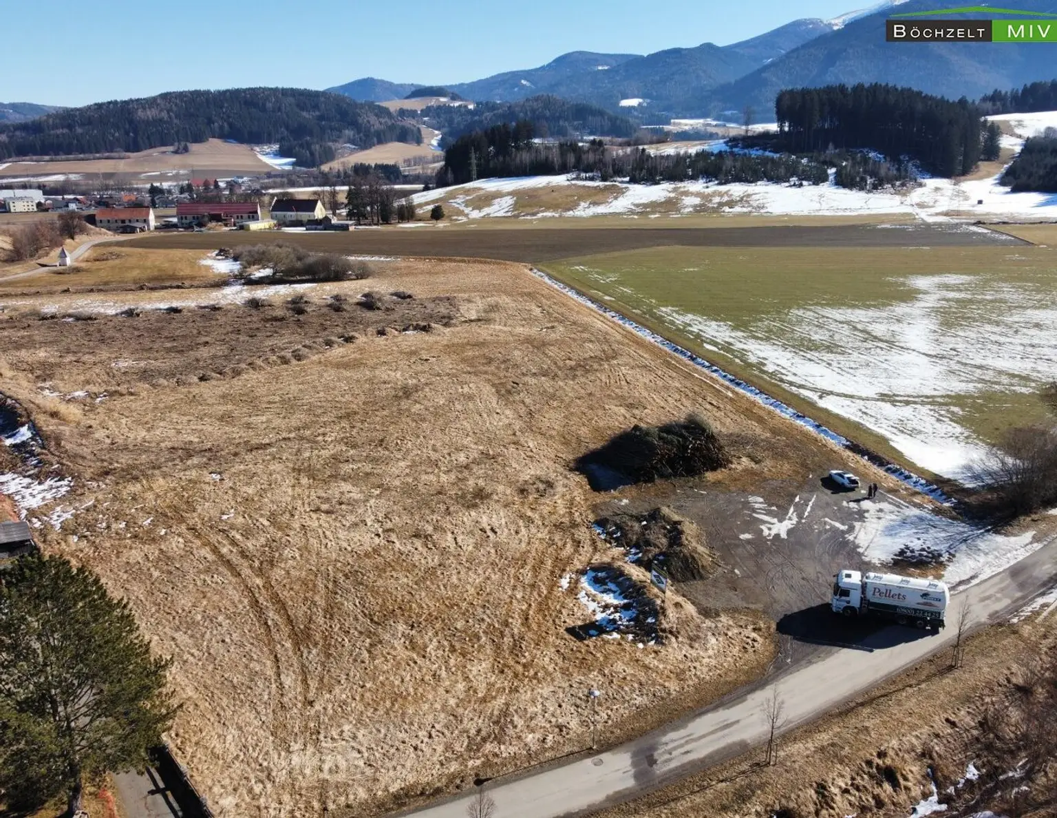 VOLL AUFGESCHLOSSEN: +++ Sonnige Baugrundstücke in Weißkirchen +++