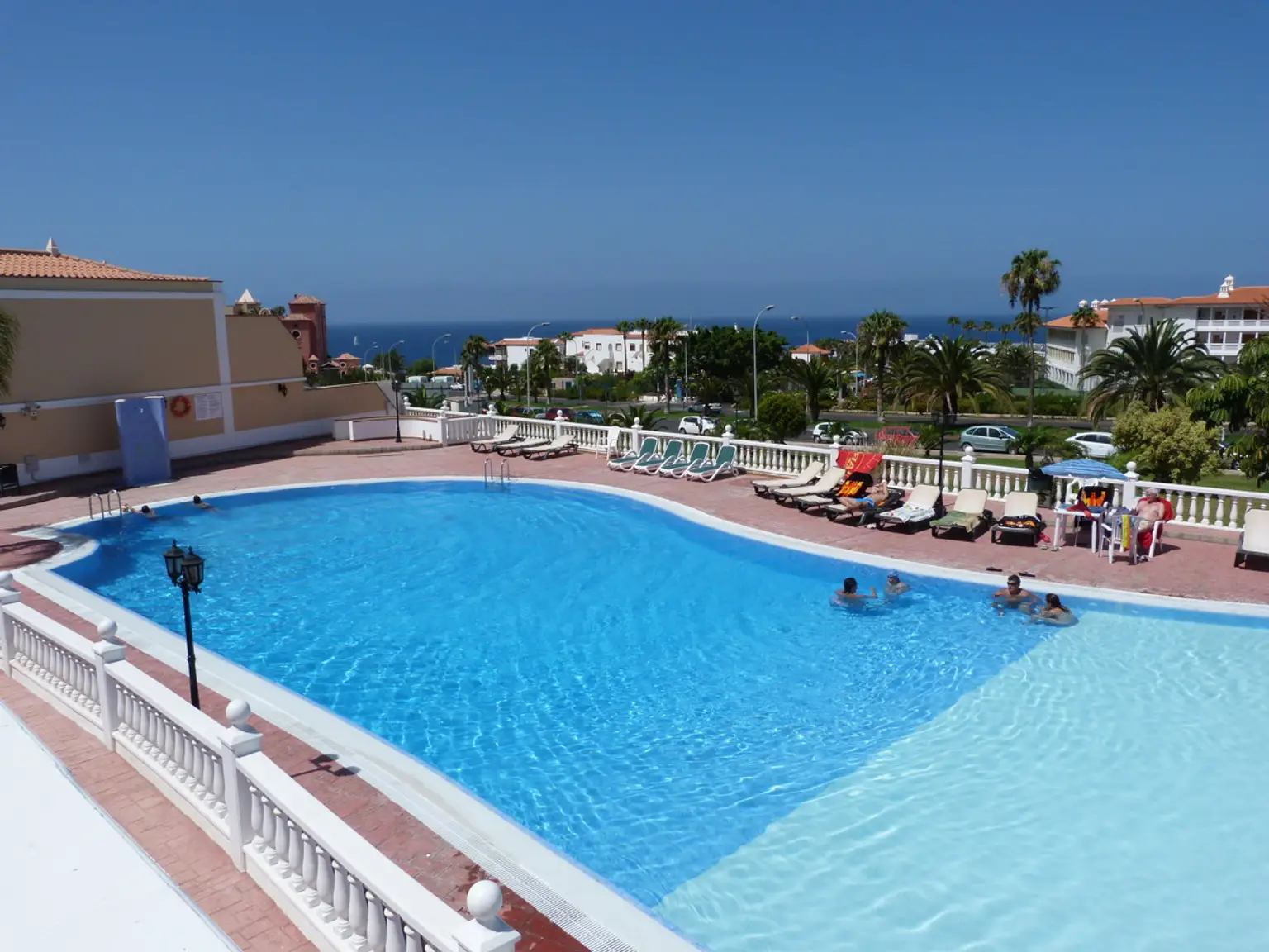 Veril-Del-Duque-Community-Pool-Tenerife-3