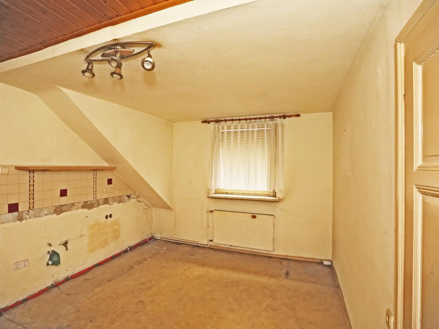 Renovierungsbedürftiges Zinshaus in Graz/Jakomini - Bestlage