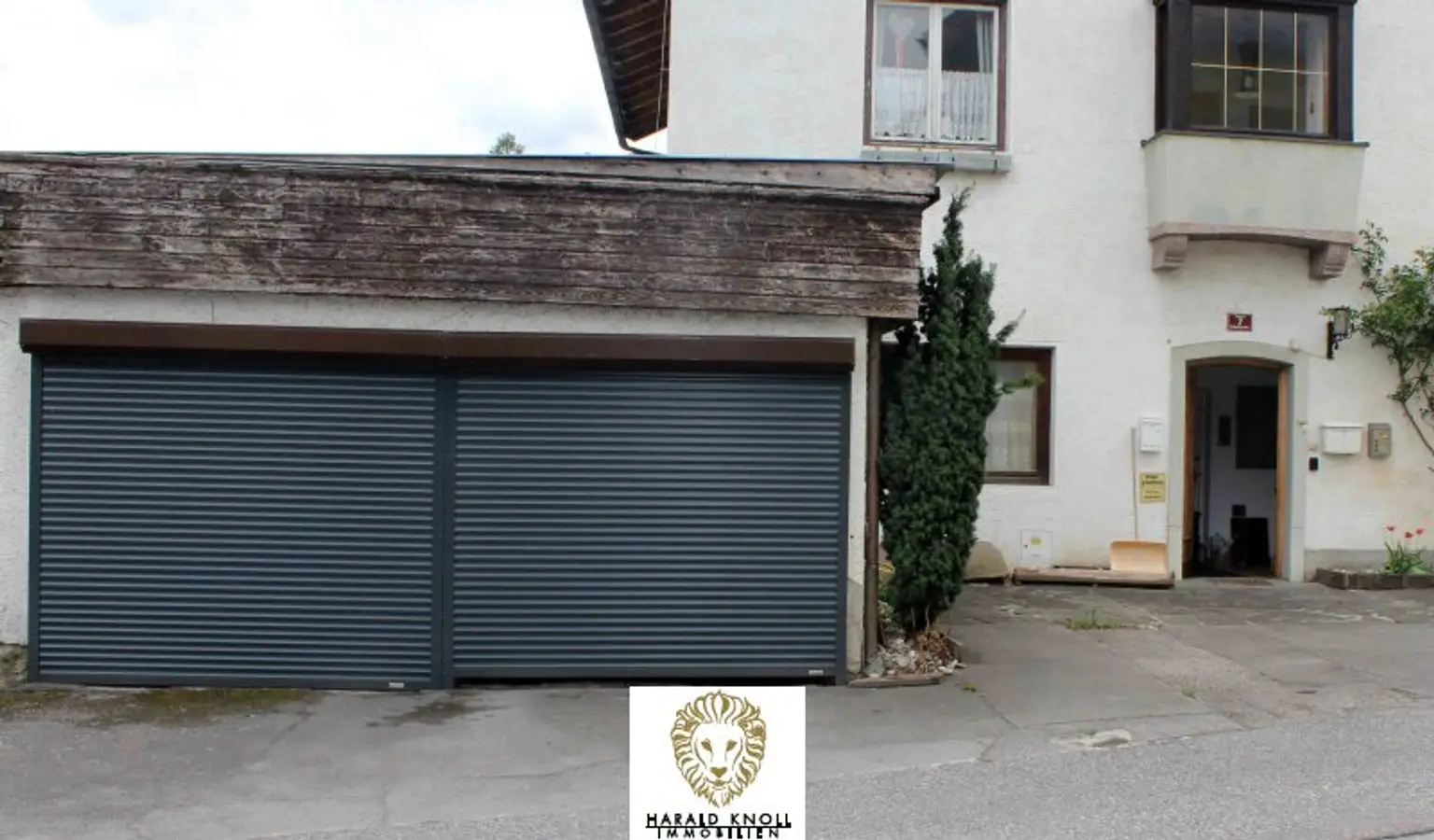 Wohn- und Betriebsgebäude in Natters