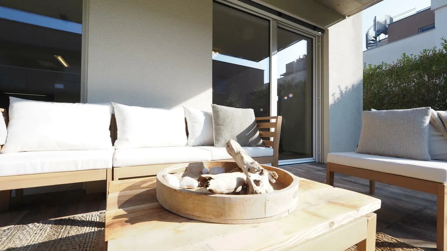 Moderne 2 Zimmer Wohnung mit Garten und 2 Tiefgaragenplätzen in Graz - St. Peter und ruhiger Lage!