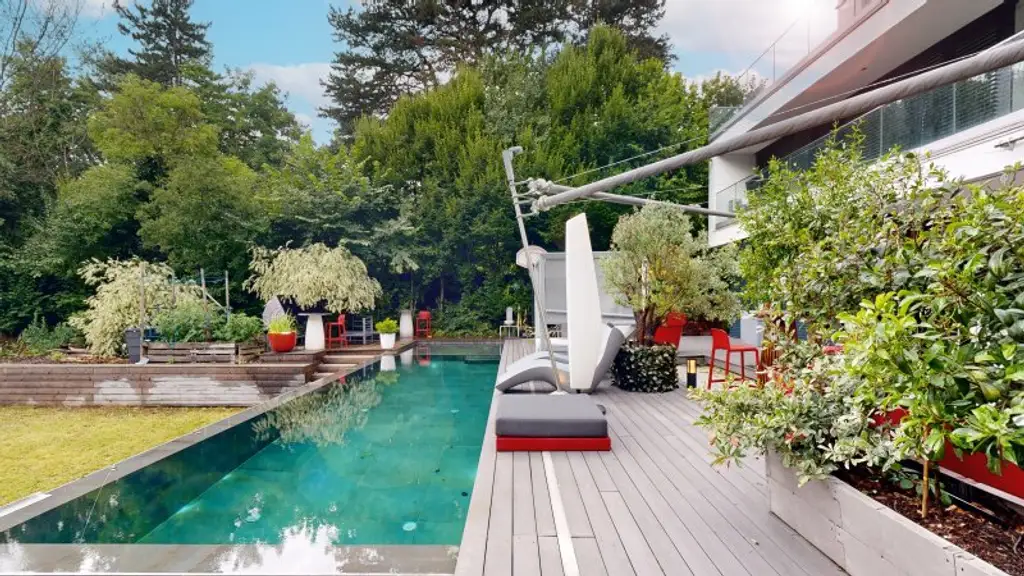 Luxusvilla mit Infinitypool in absoluter Ruhelage in Hinterbrühl – Exklusives Anwesen mit Top-Ausstattung