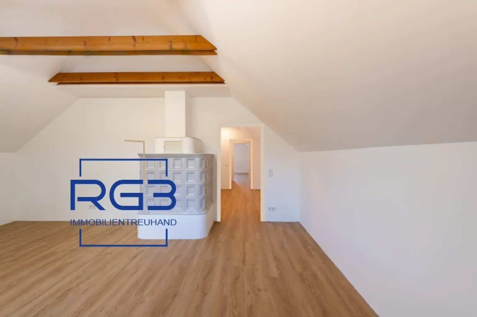 Großes Einfamilienhaus mit großem Garten # Provisionsfrei