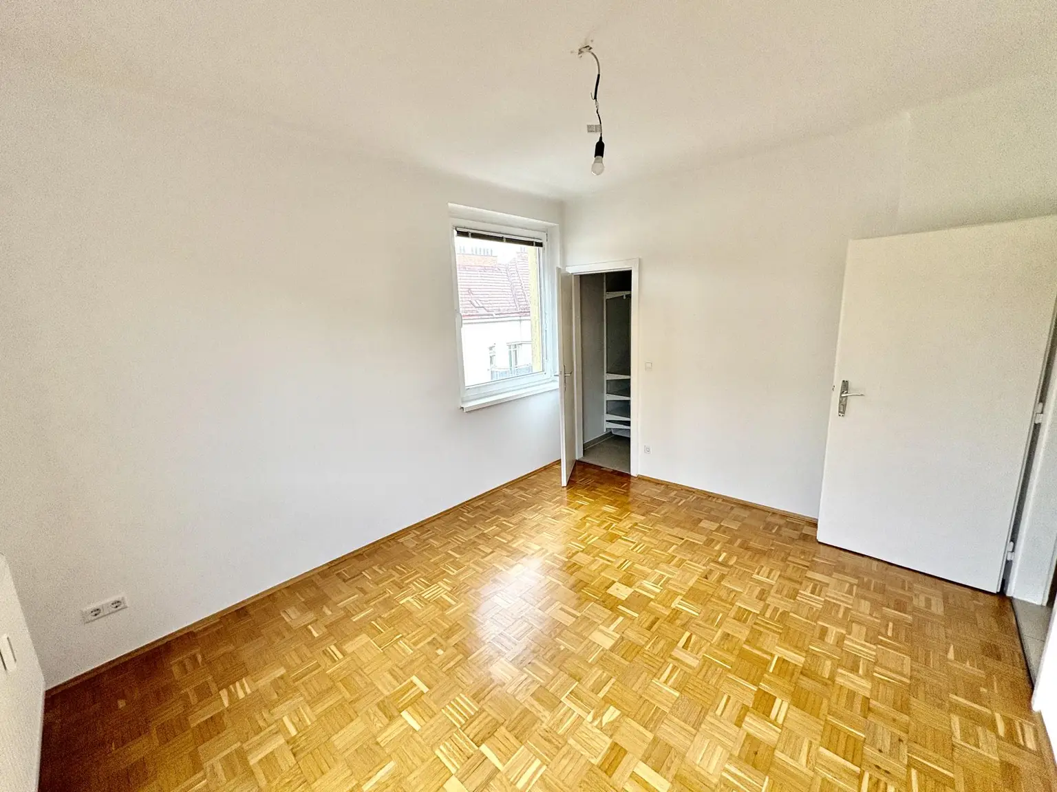 Helle, sanierte 3-Zimmer-Wohnung mit Loggia im 4. Lift-Stock – 1030 Wien
