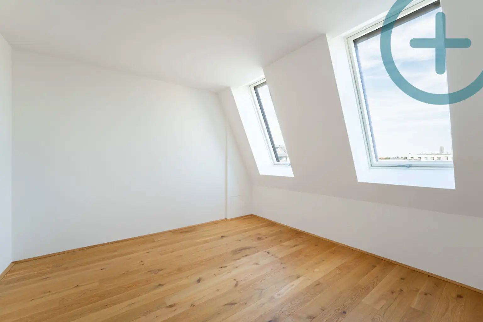 SONNNENSCHEINHIT MIT 2 TERRASSEN