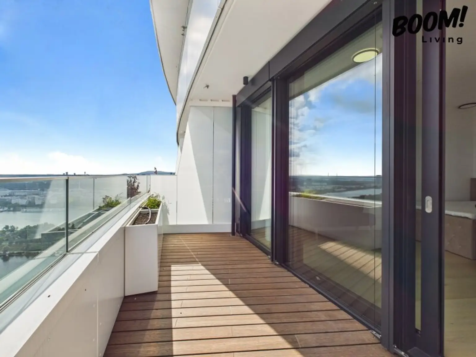 Danubeflats – Österreichs höchstes Wohnhochhaus mit atemberaubendem Ausblick, exklusivem Spa und urbanem Luxus direkt an der Neuen Donau