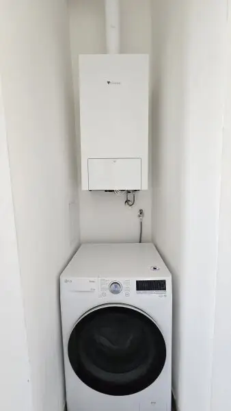 1. Zimmer Wohnung, Altbauwohnung