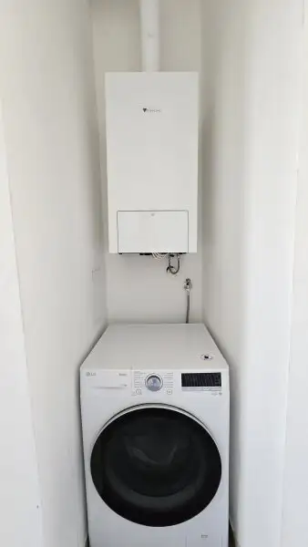 1. Zimmer Wohnung, Altbauwohnung