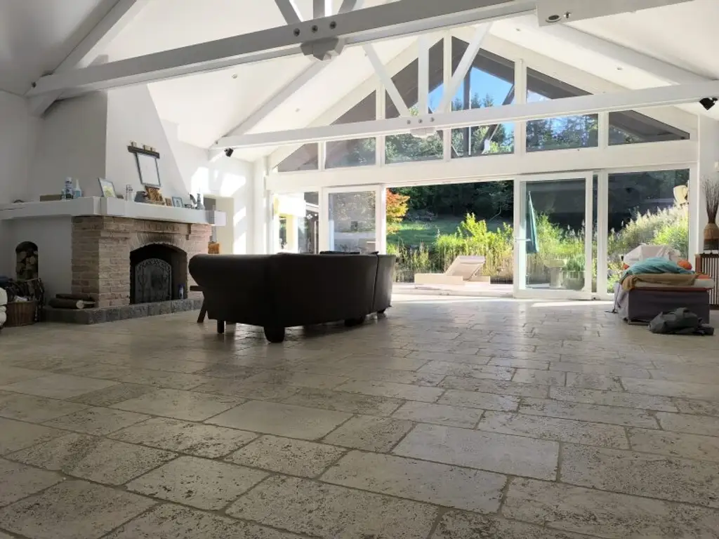 Repräsentative Villa in Bestlage - Architektur, Raum und Lage auf höchstem Niveau